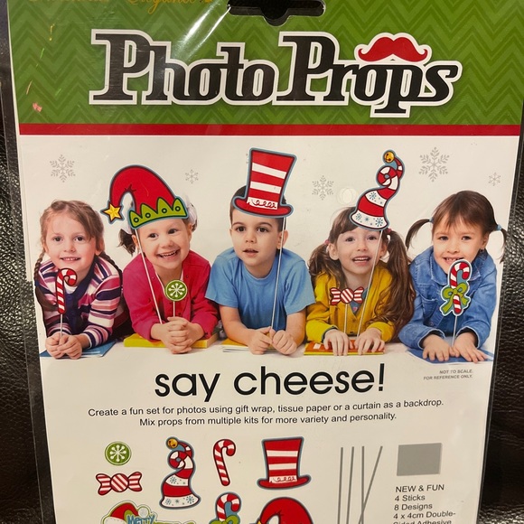 4~Funny Holiday Themed Photo Booth Props Parties Christmas Fun Photo Kit Of 32 - Picture 8 of 11